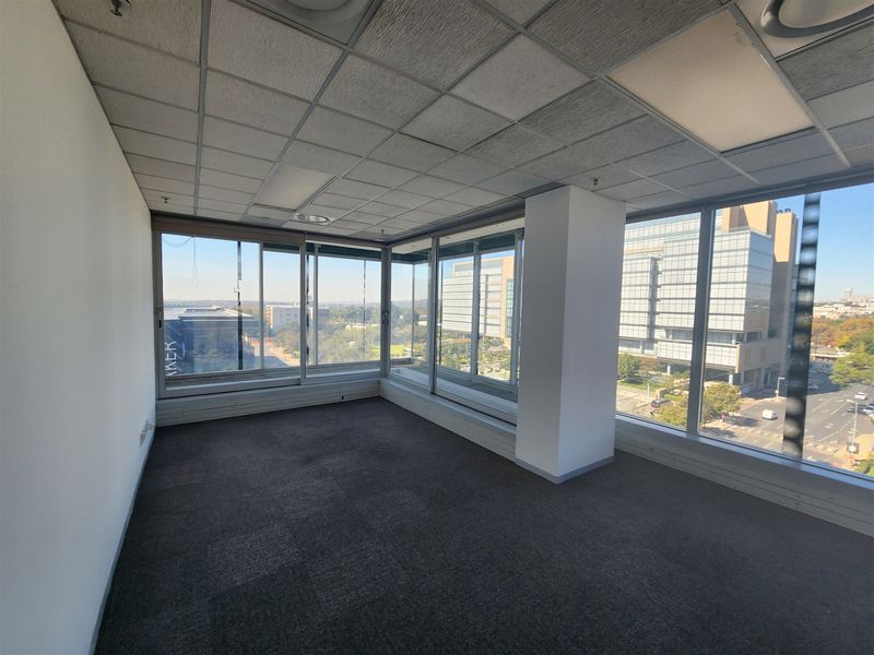 1061sqm Offices to let in Rosebank - Photo 10