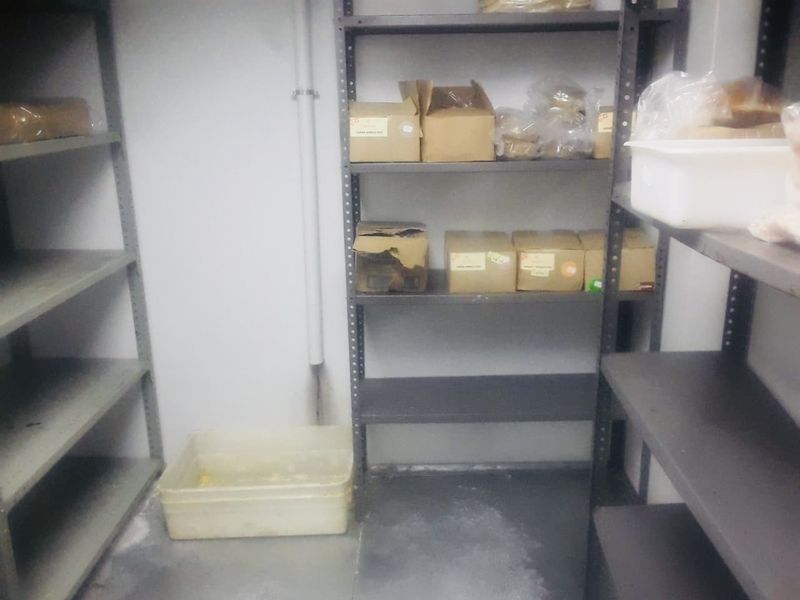 Well- established franchise for sale - prime Middelburg CBD Location. - Photo 5