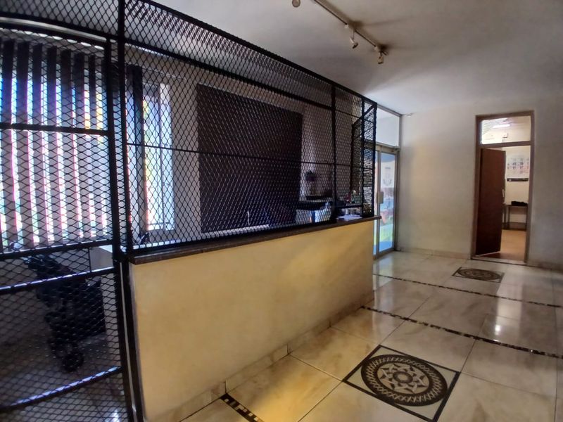 Strategic Commercial Investment - Photo 4