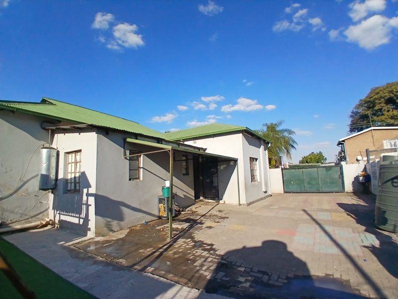 Strategic Commercial Investment - Photo 2