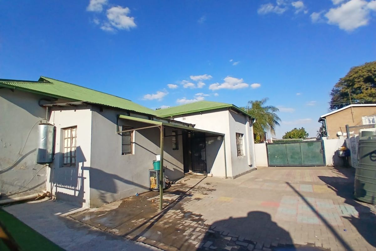 Strategic Commercial Investment - Photo 2