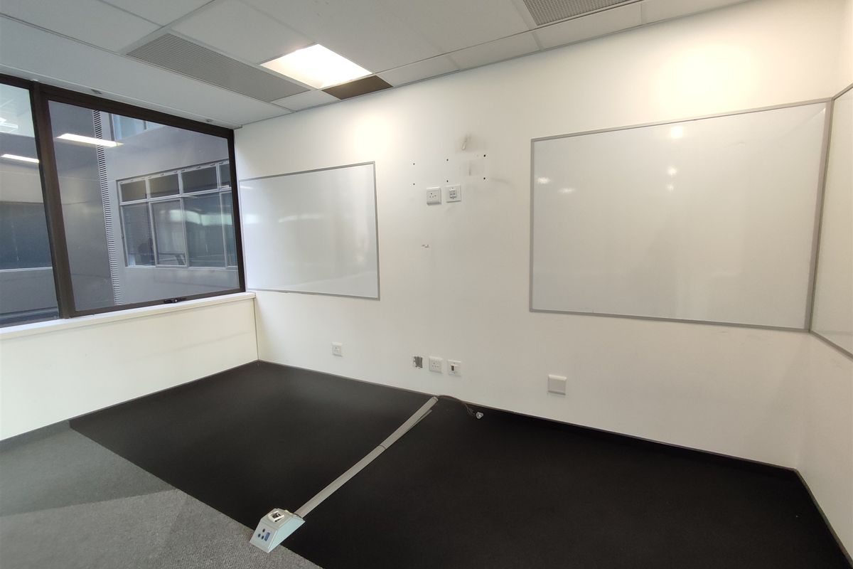 718smq Offices to let in Rosebank - Photo 5