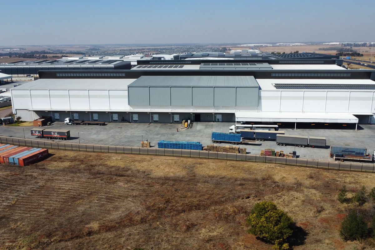 Warehouse to let in Witfontein - Photo 3