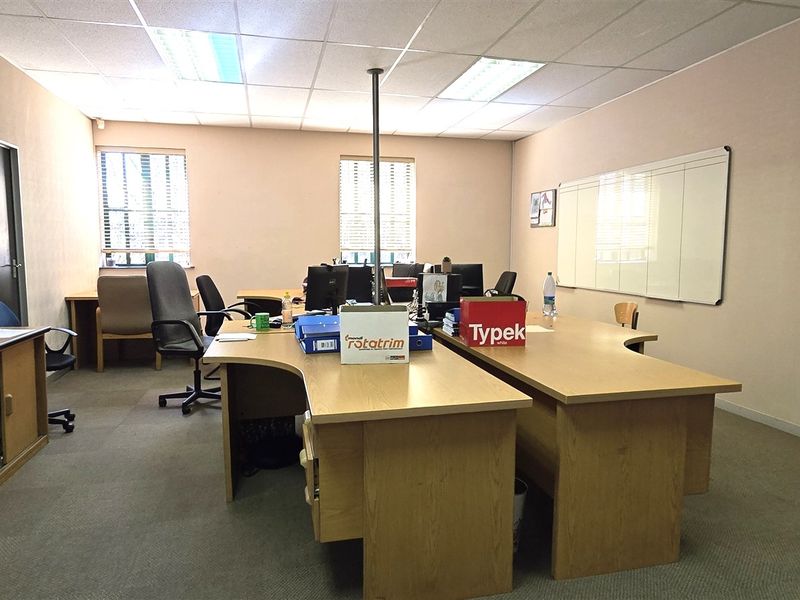 Office space to let in La Rocca Office Park - Photo 6