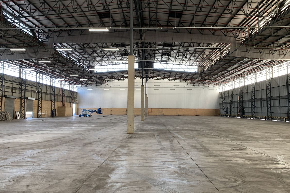 Warehouse to let in Gosforth Park - Photo 5