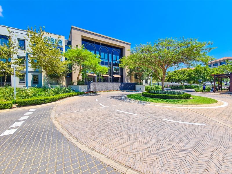 483m2 Open Plan Office to Let in Fourways - Photo 4