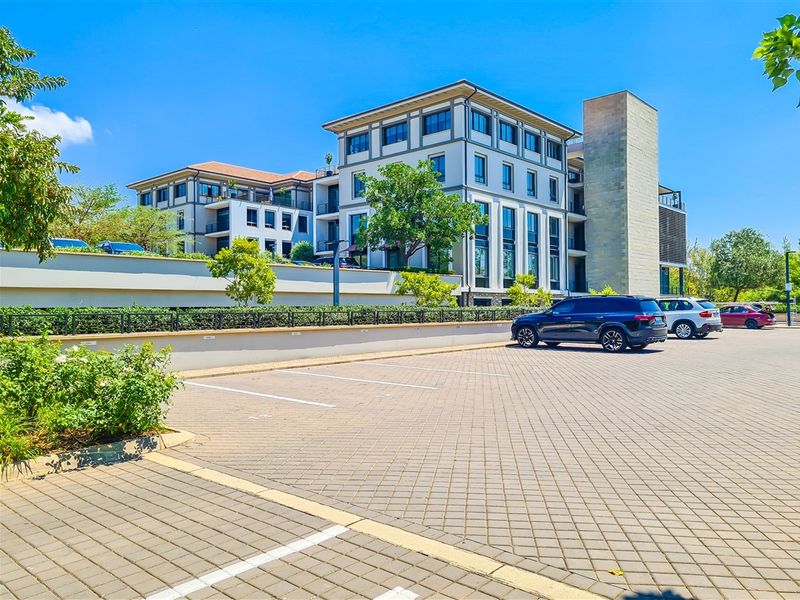 483m2 Open Plan Office to Let in Fourways - Photo 2