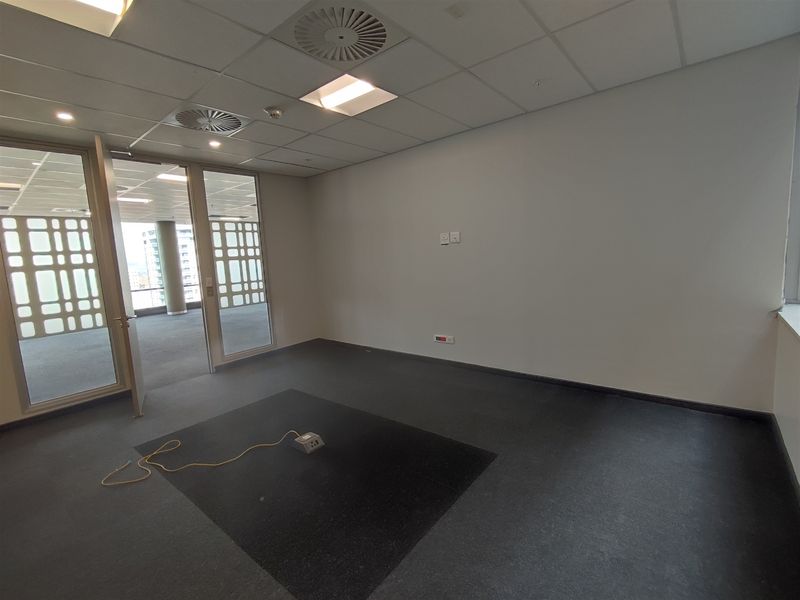 1788sqm Offices to let in Rosebank - Photo 9
