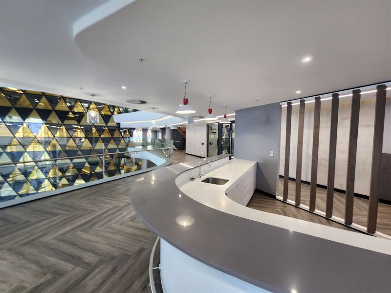 3 064.30sqm Offices to let in Sandton - Photo 3
