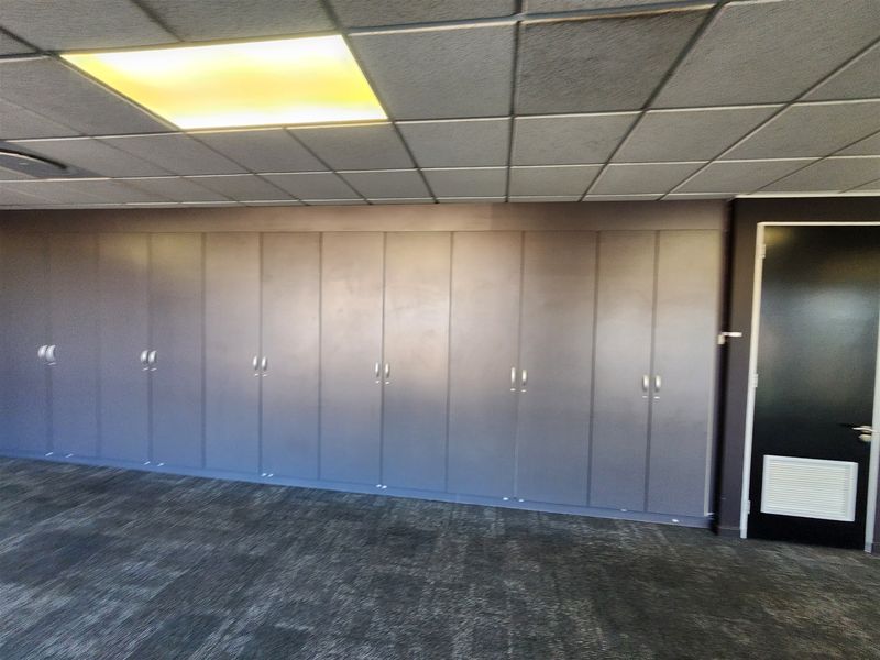1 263.44sqm Offices to let in Sandton - Photo 6