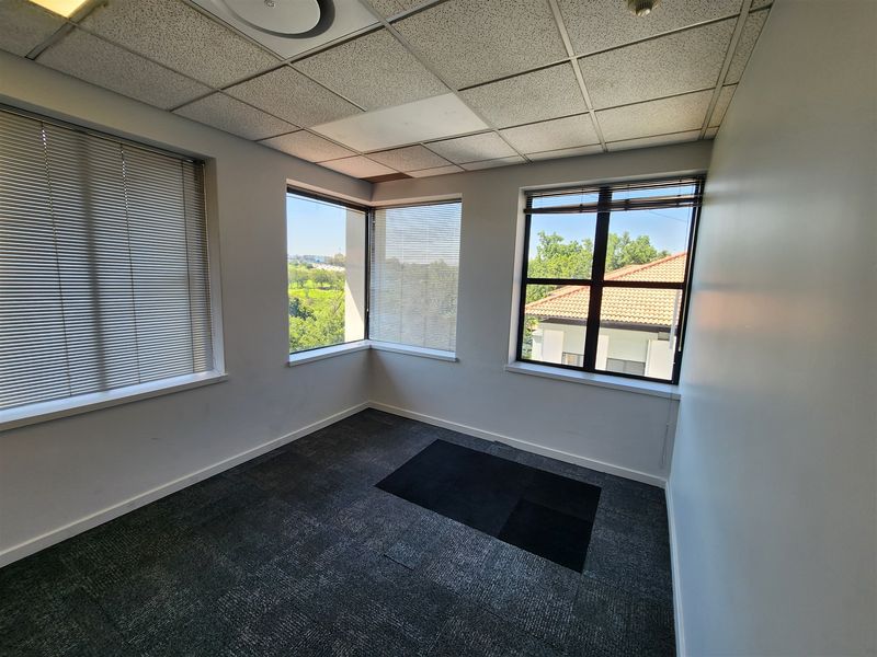 1 263.44sqm Offices to let in Sandton - Photo 5