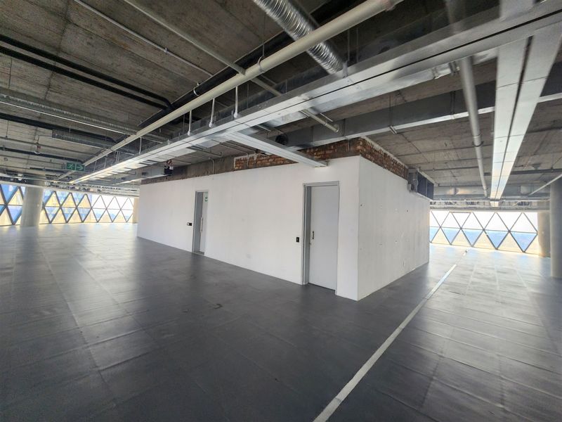 767.8sqm Offices to let in Sandton - Photo 4