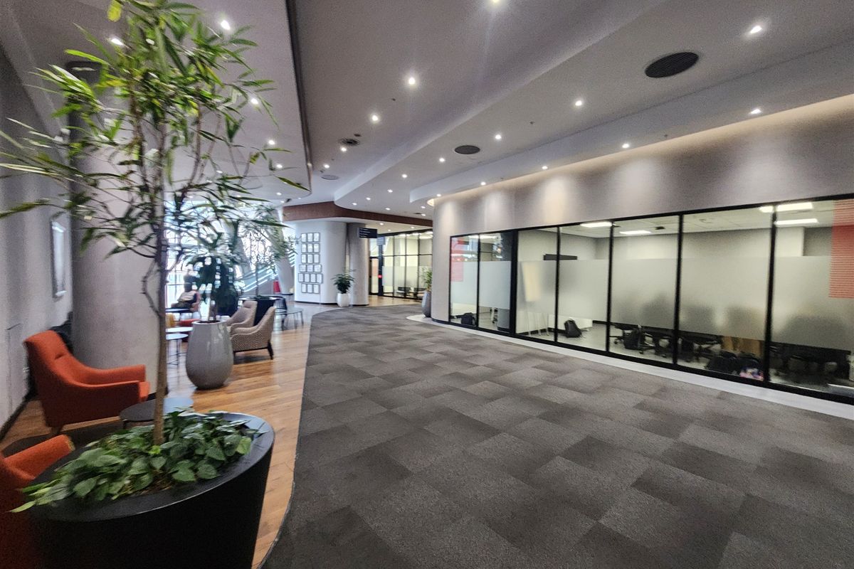 767.8sqm Offices to let in Sandton - Photo 2