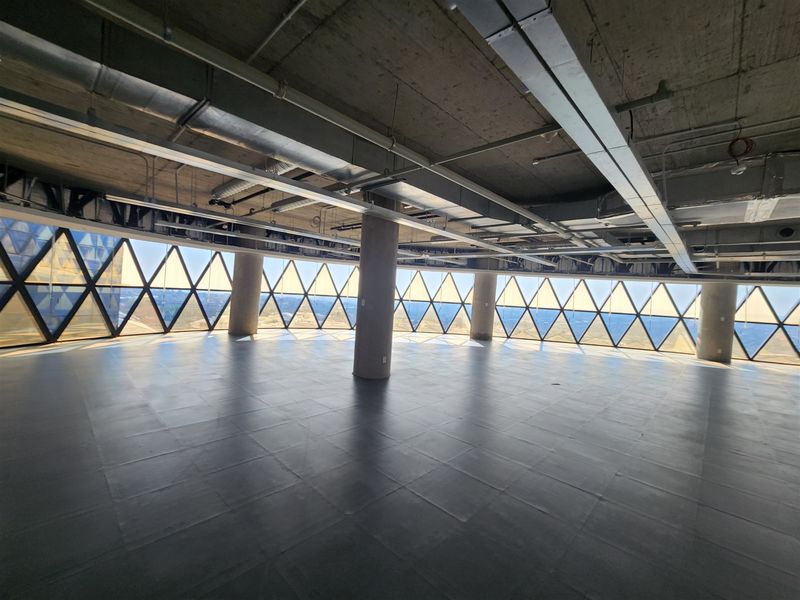767.8sqm Offices to let in Sandton - Photo 3