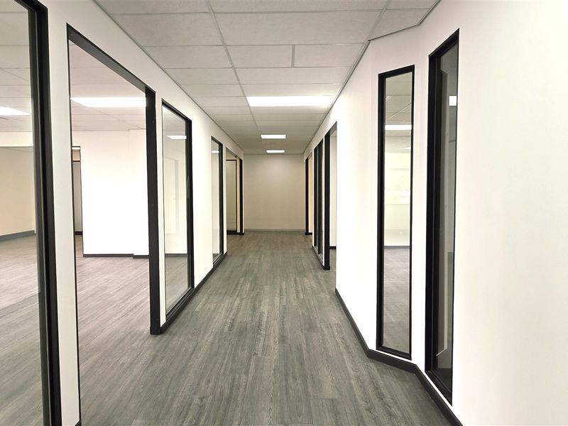 468m2 Office space to let in Homestead Place - Photo 3