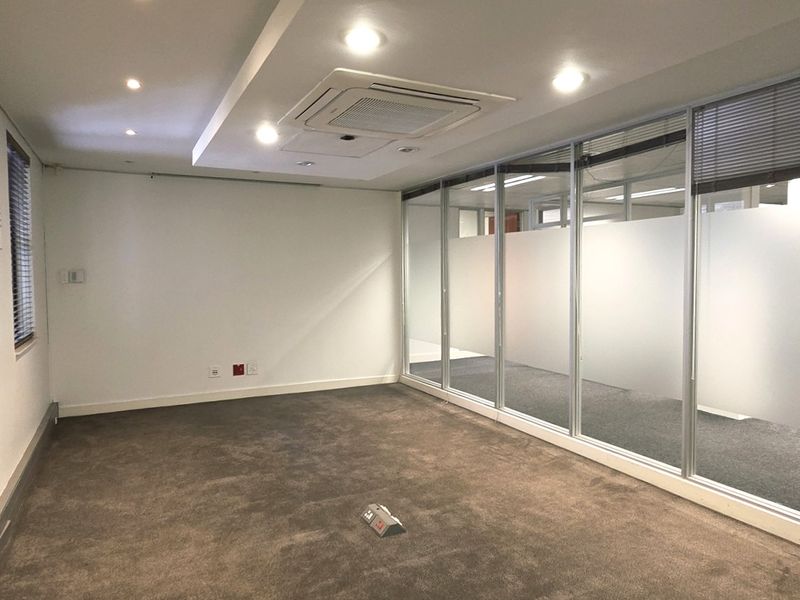 Office space to let in Morningside Close - Photo 4