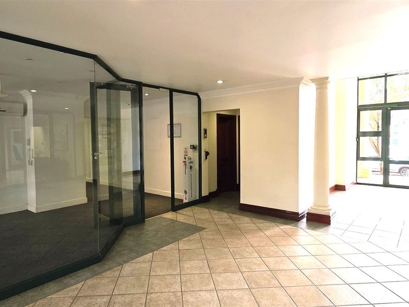 Office space to let in Morningside Close - Photo 2