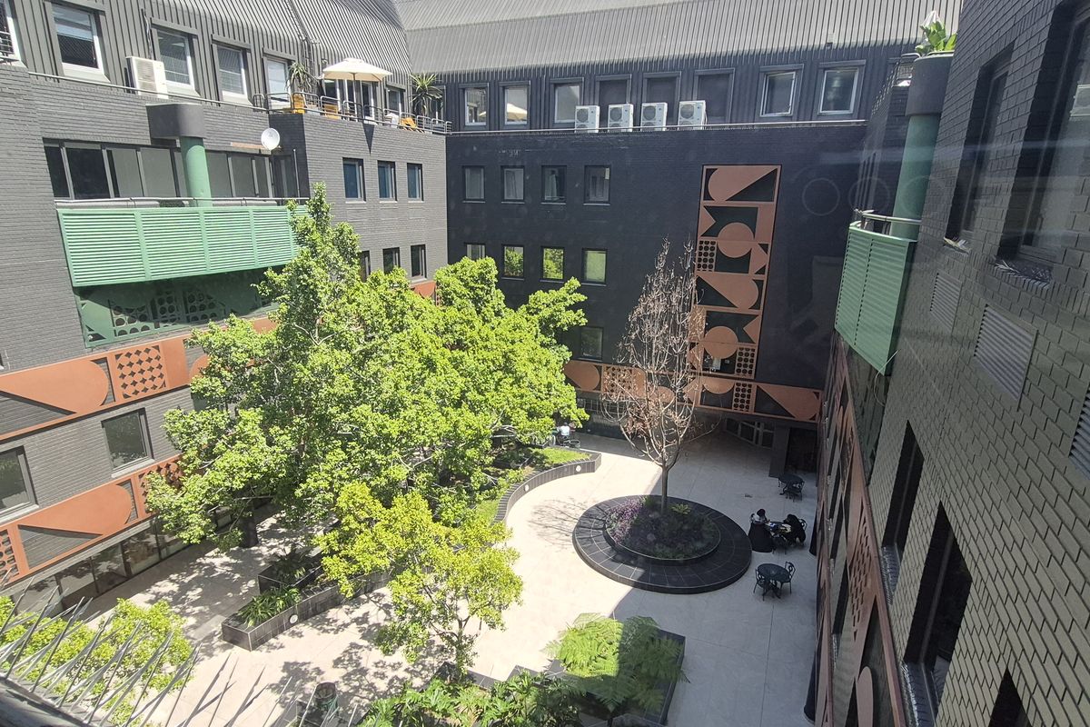 Offices to let in Rosebank, Johannesburg - Photo 2