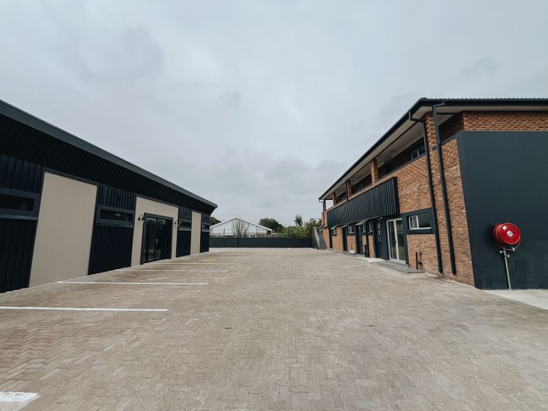 Commercial Building in Kleinbrak River - Photo 3