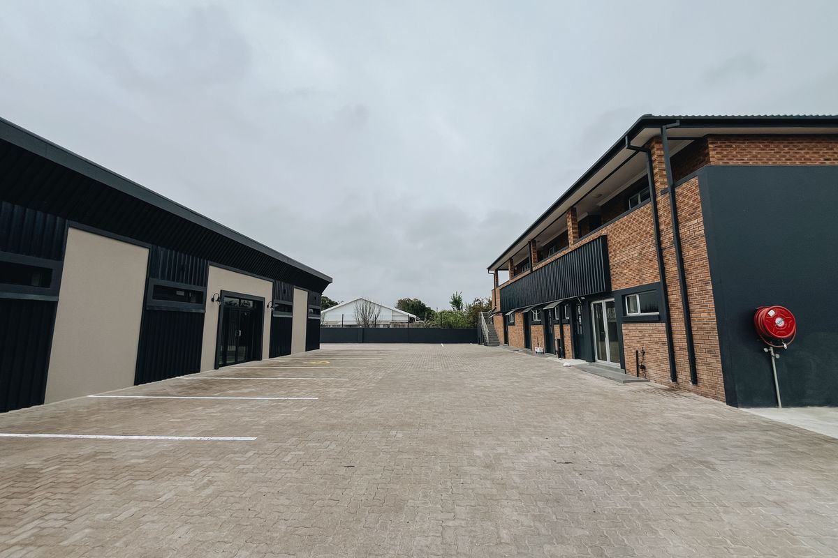 Commercial Building in Kleinbrak River - Photo 3