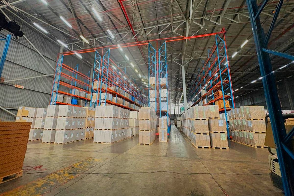 Prime Warehouse to Let – Monte Carlo Road, Westmead - Photo 2