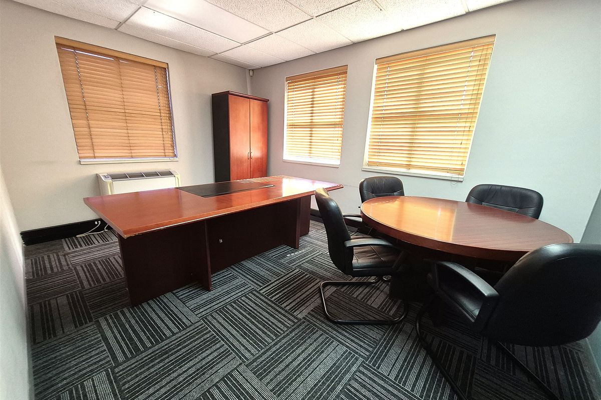 174,87m2 Offices to let in Dunkeld - Photo 5