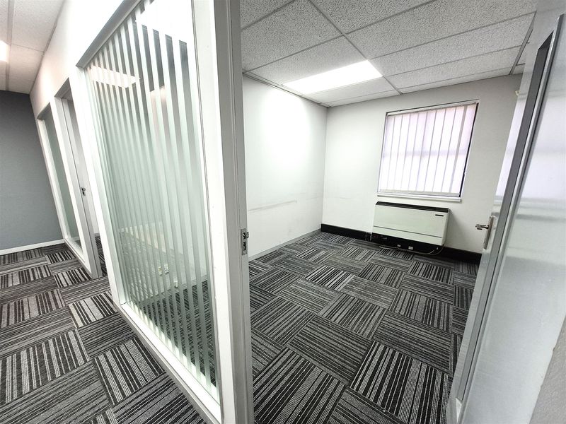 174,87m2 Offices to let in Dunkeld - Photo 4