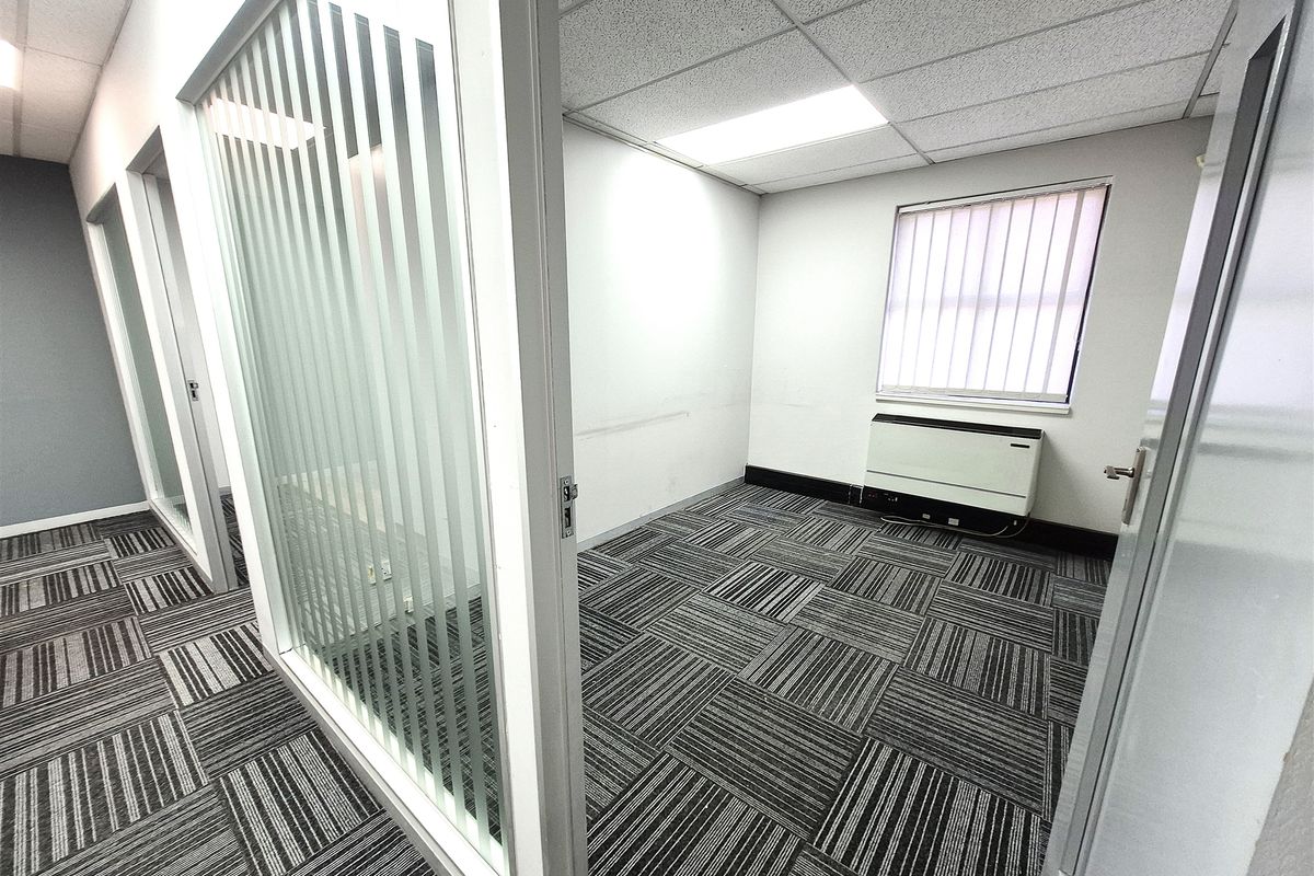 174,87m2 Offices to let in Dunkeld - Photo 4