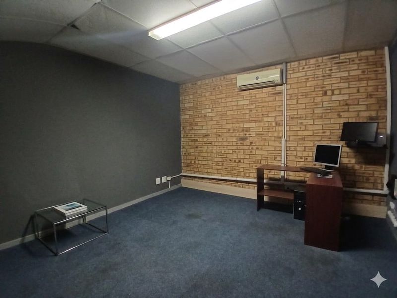 Sleek, Safe & Functional - Photo 9