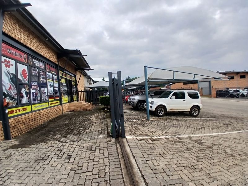 Sleek, Safe & Functional - Photo 3