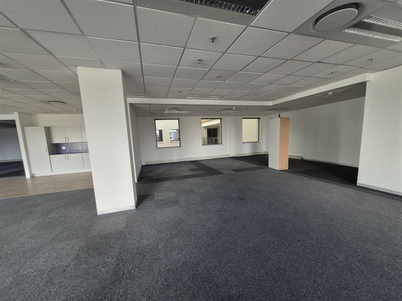 568.57 Office space to let in Rosebank - Photo 7