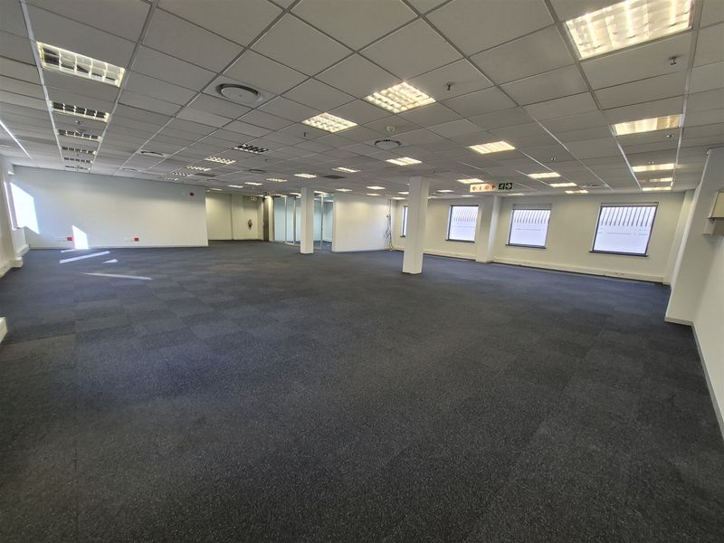 332.34 Office space to let in Rosebank - Photo 8