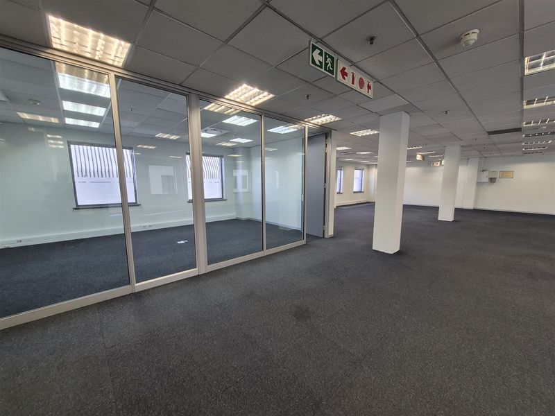 332.34 Office space to let in Rosebank - Photo 6
