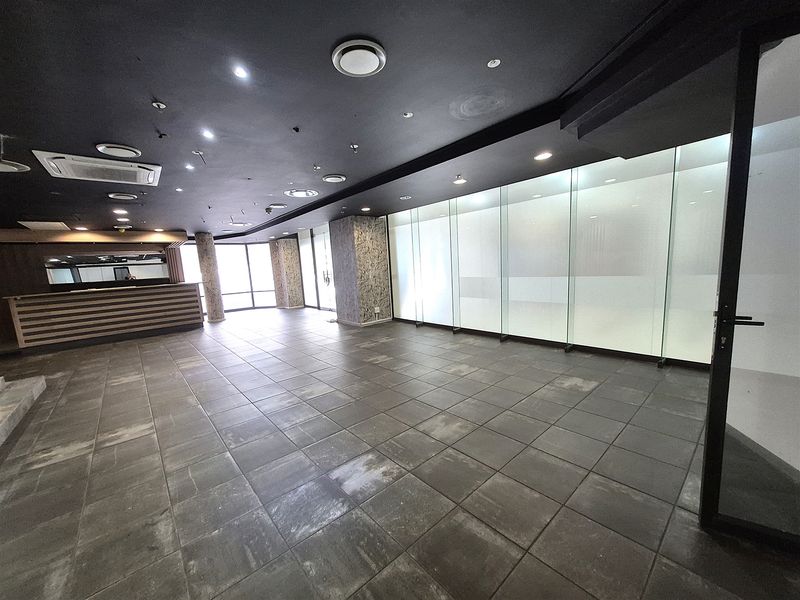182.55m2 Office space to let in Rosebank - Photo 4