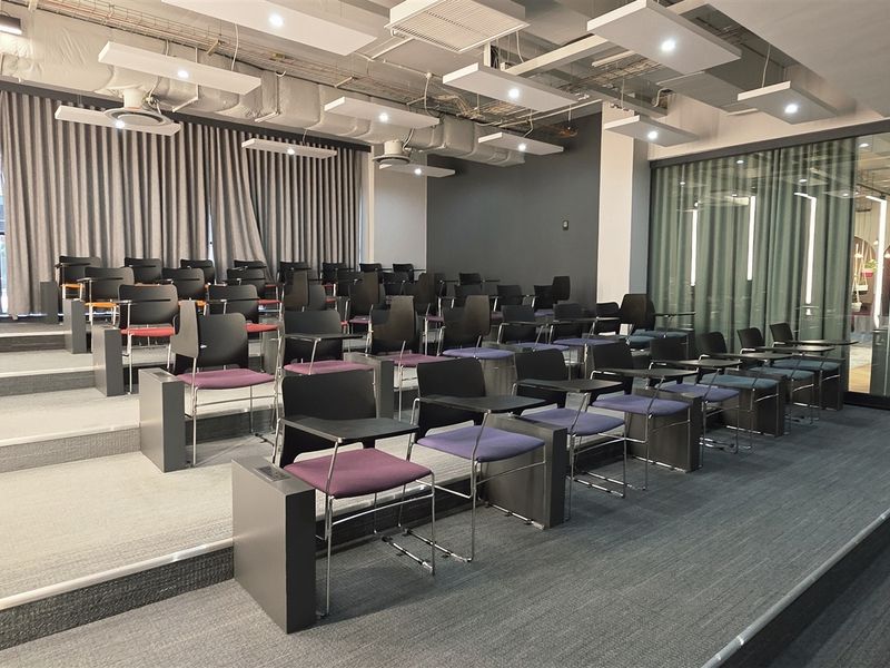 Refurbished. Remarkable- Ready for Your Business - Photo 10