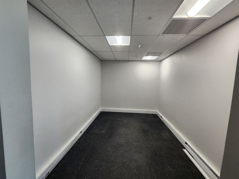 978 Offices to let in Rosebank - Photo 7