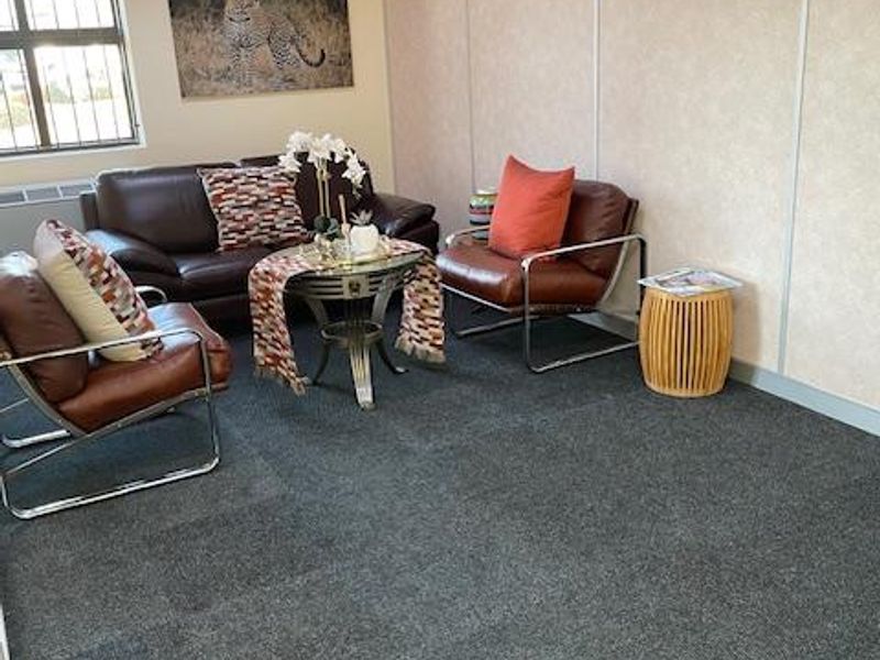 75m2 Office in Highveld - all included! - Photo 2