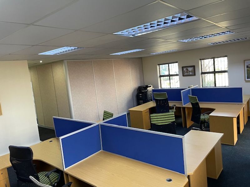 75m2 Office in Highveld - all included! - Photo 5