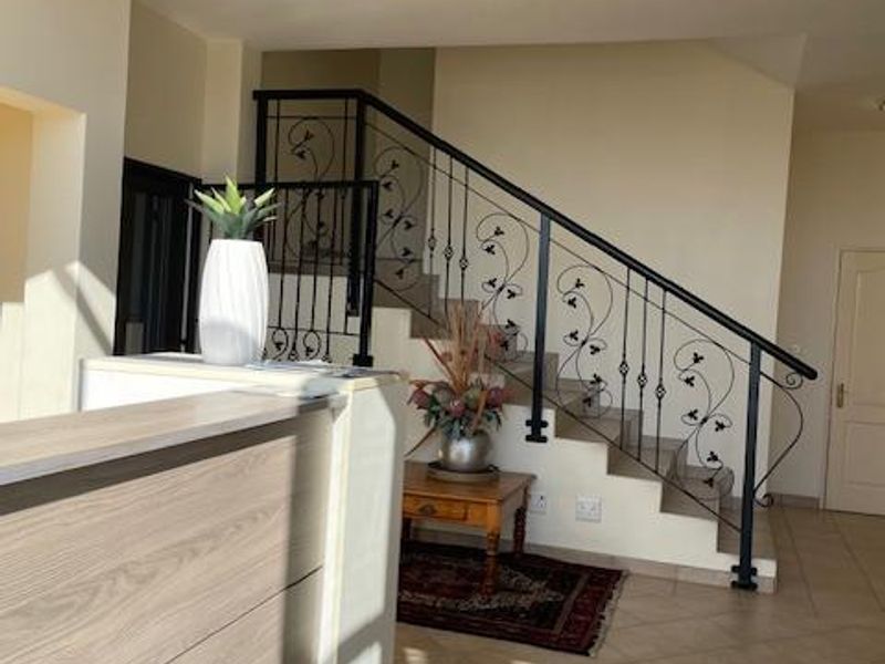 75m2 Office in Highveld - all included! - Photo 3