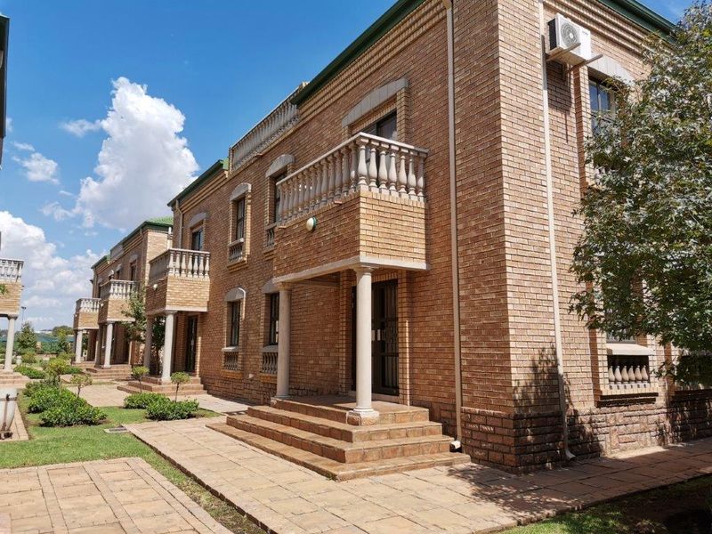 75m2 Office in Highveld - all included! - Photo 1