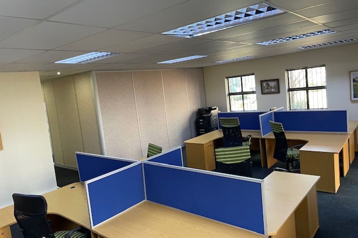 75m2 Office in Highveld - all included! - Photo 5