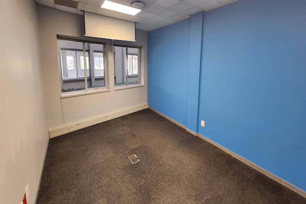 594.60sqm Office to let in Sandown, Sandton - Photo 4
