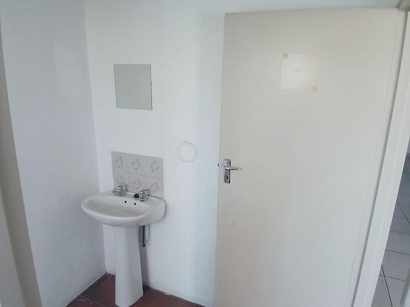 Modern Office Space in Secure Central Newcastle Complex - Photo 5