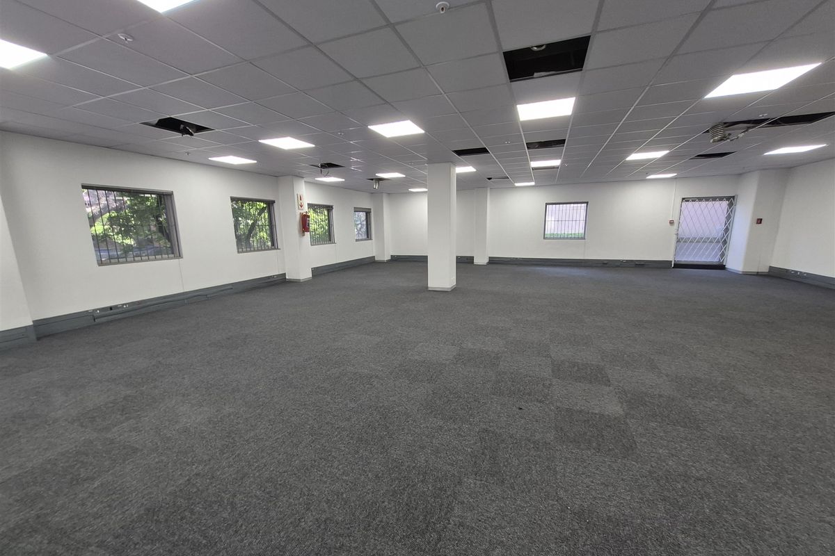 303.49sqm Offices to let in Rosebank - Photo 3