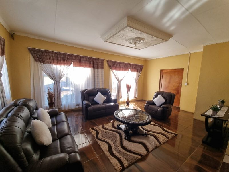 26.40HA FARM AT SHYLOCK IN THE MARKET-RUSTENBURG - Photo 9