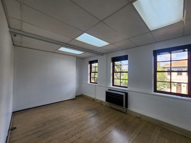 252.71sqm Office o Let in Chislehurston, Sandton - Photo 8