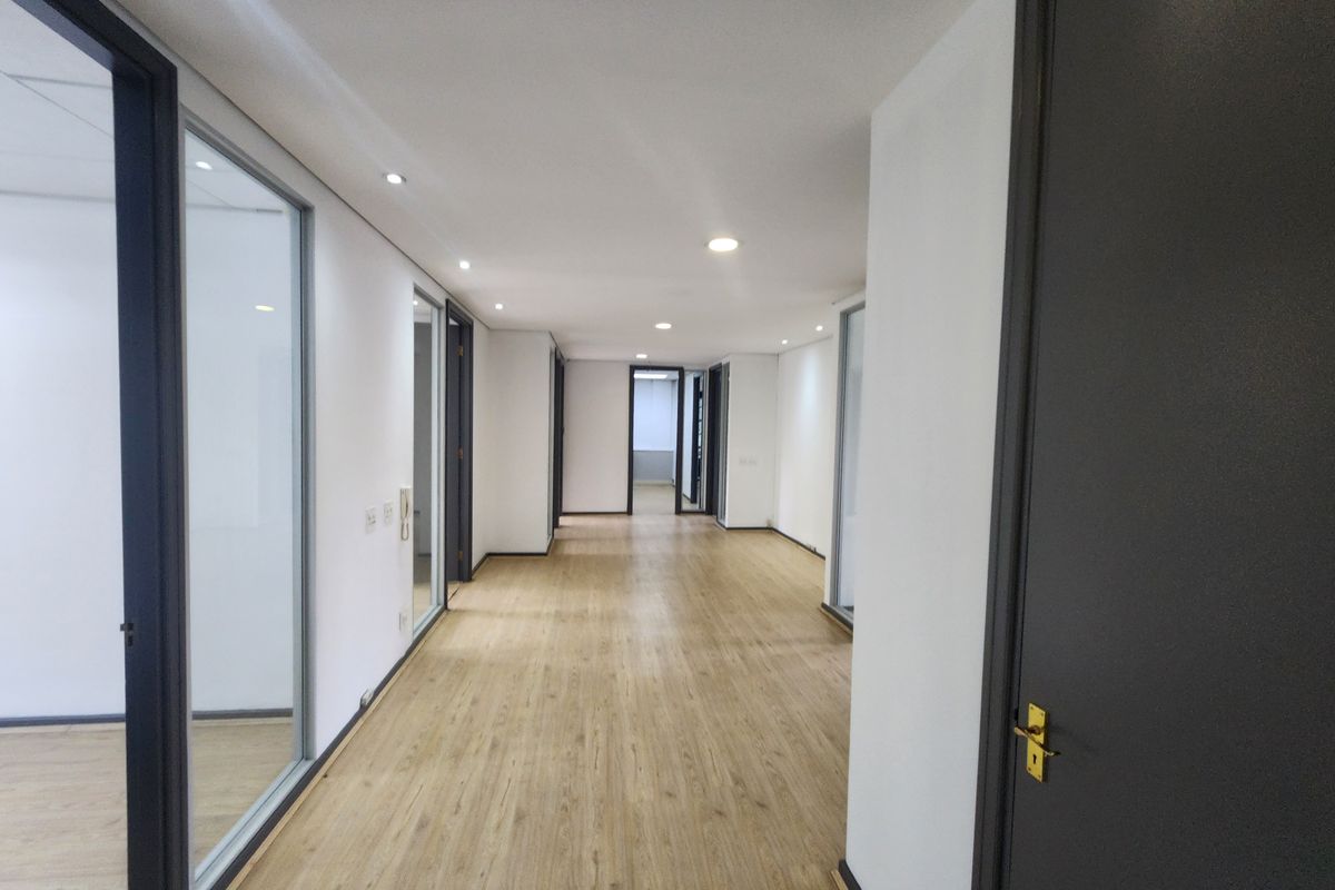 252.71sqm Office o Let in Chislehurston, Sandton - Photo 3
