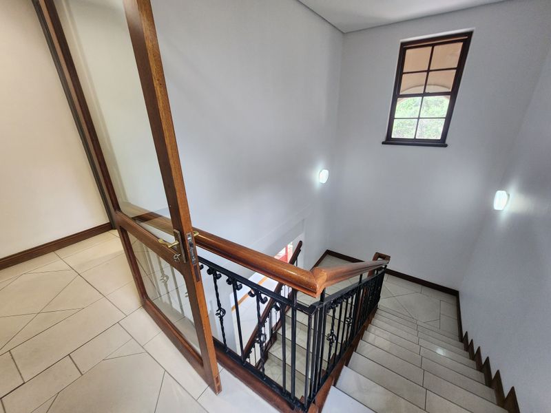 252.71sqm Office o Let in Chislehurston, Sandton - Photo 2