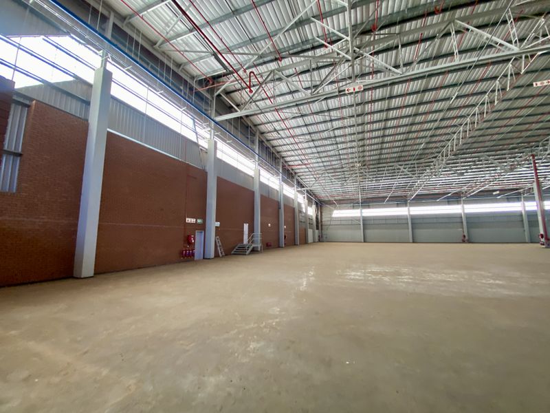 11 695m2 Premium Logistics & Distribution Facility To Let | Twenty One Industrial Estate | R21 Corri - Photo 10
