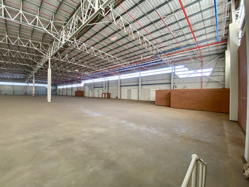 11 695m2 Premium Logistics & Distribution Facility To Let | Twenty One Industrial Estate | R21 Corri - Photo 6